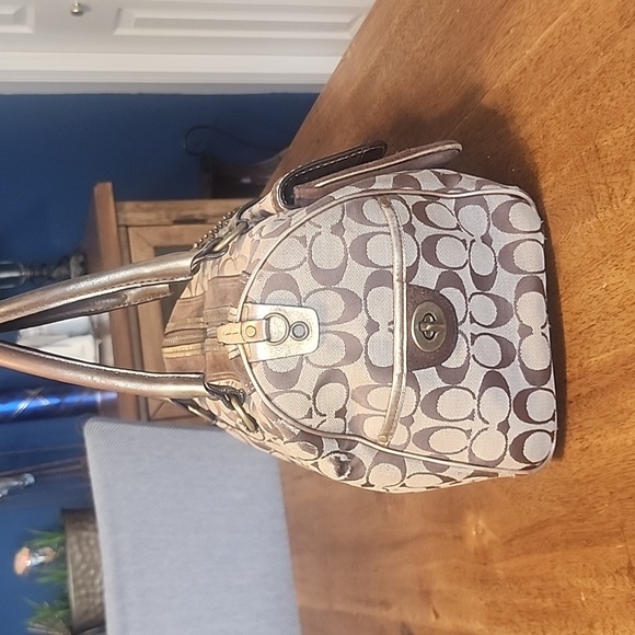 Coach Special Edition Fall 2004 Vintage - Picture 4 of 16